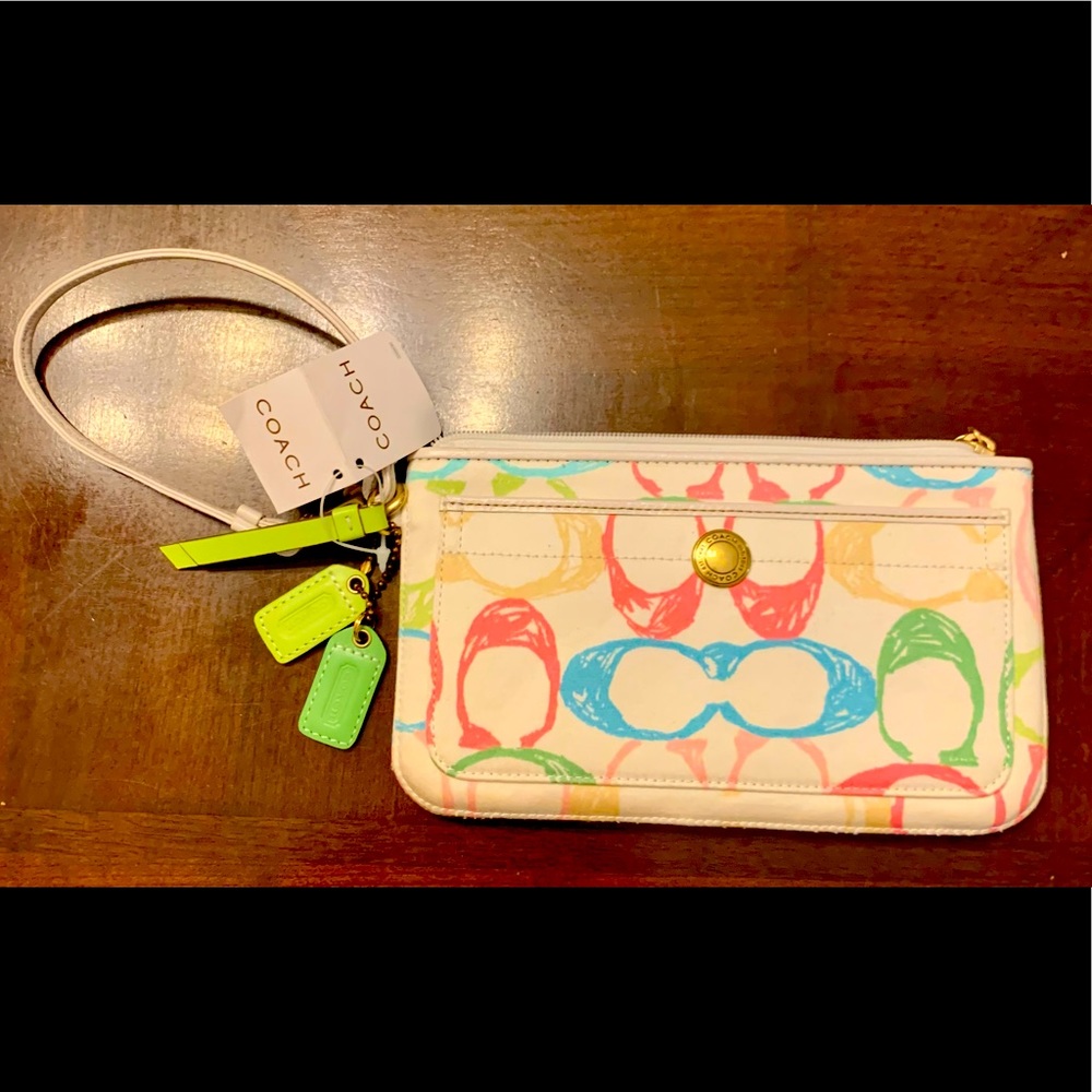 NEW - COACH Clutch